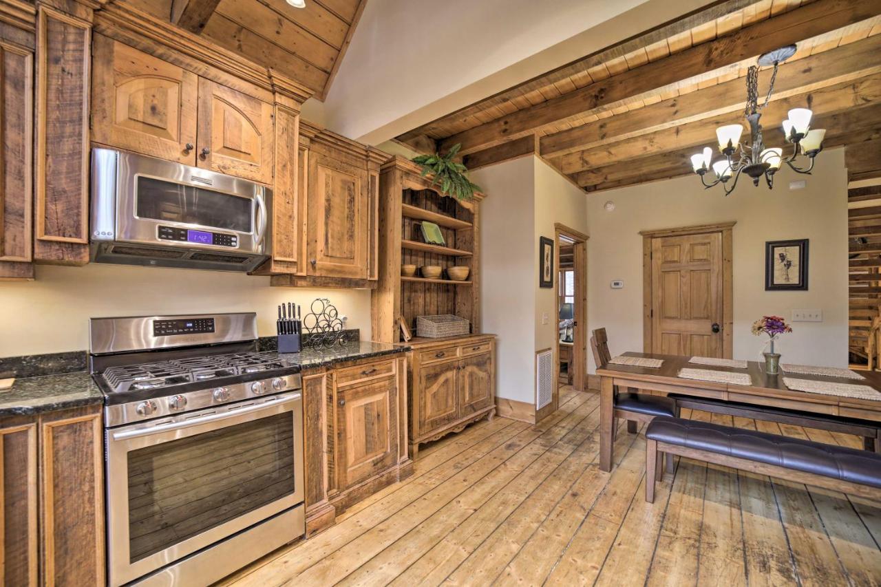 Luxury Cabin Rental In Franklin With Private Hot Tub Exterior foto